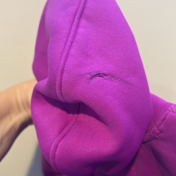 Two women’s under Armour one sweatshirt/ one full zip. Read Description. - Picture 9 of 9